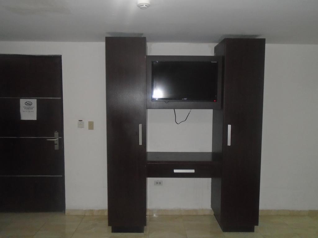 Отель Residencial Mexico Панама Экстерьер фото